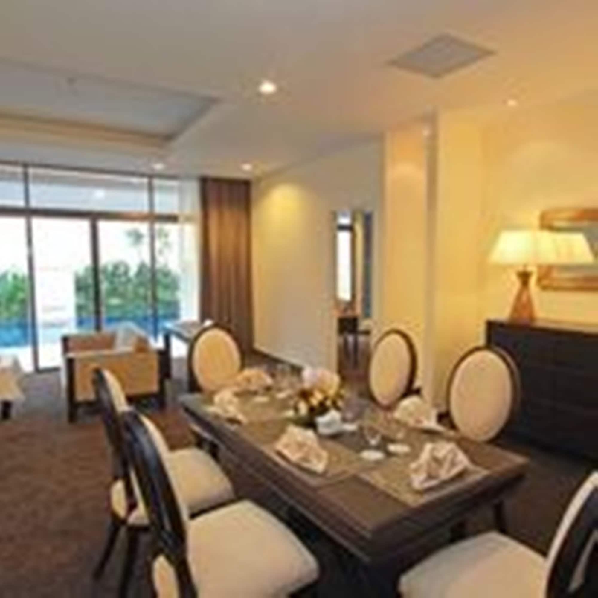 Harmoni One Convention Hotel And Service Apartments Batam Luaran gambar