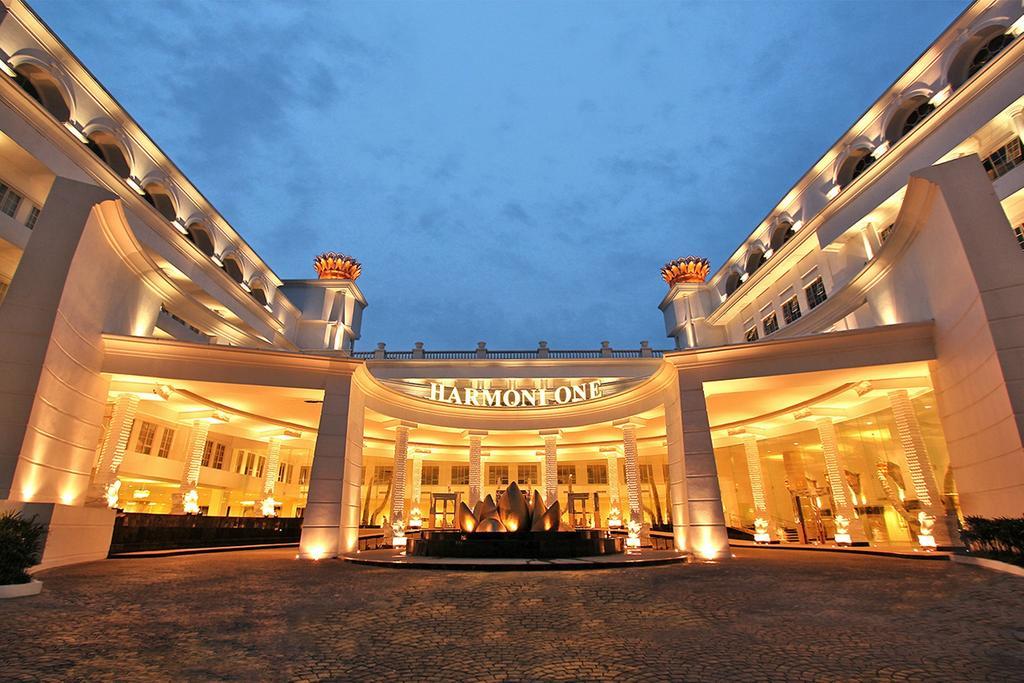 Harmoni One Convention Hotel And Service Apartments Batam Luaran gambar